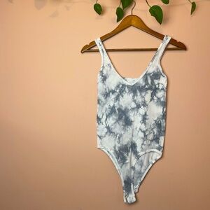 Aura White and Gray Ribbed Bodysuit